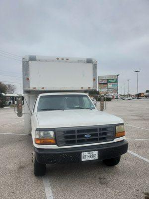 15 foot, uhaul style box truck.