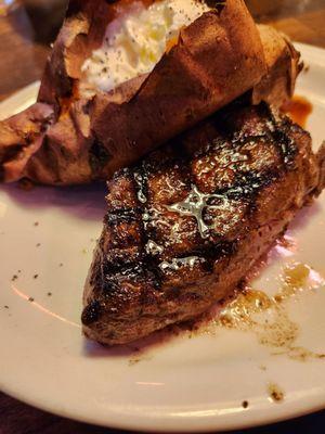 Sirloin steak and sweet potatoes