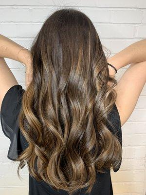 Natural brown balayage by yujin