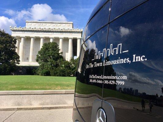 Sprinter at the Lincoln Memorial