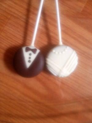 Bride and Groom chocolate covered Oreos!