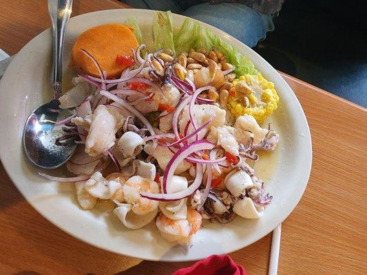 Ceviche mixto