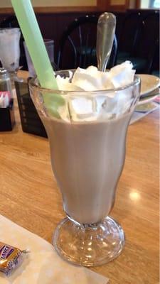 1/2 a peanut butter fudge milkshake