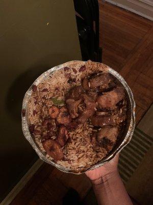 4 1/2 piece of oxtails. This is supposed to be A large.