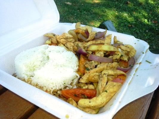 Pollo Saltado (chicken, onions, tomatoes & fries)