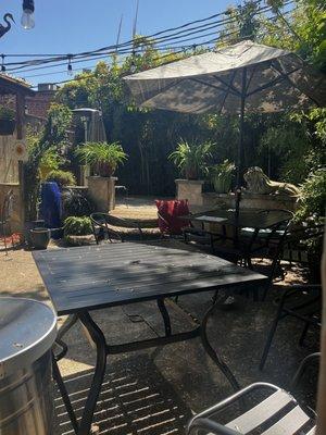 Garden  Eating area