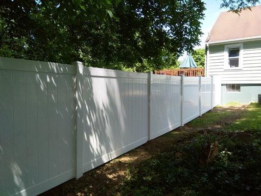 Bedrock Fence - 6' Vinyl Privacy