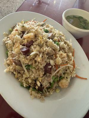 Combination fried rice with bean sprouts