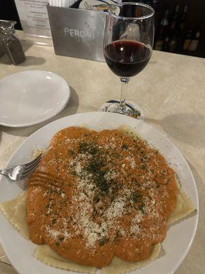 Cheese Ravioli with vodka sauce