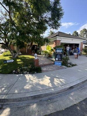 Estate Sale entrance - Irvine, CA