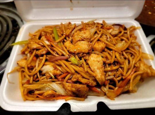 Chicken lo mein