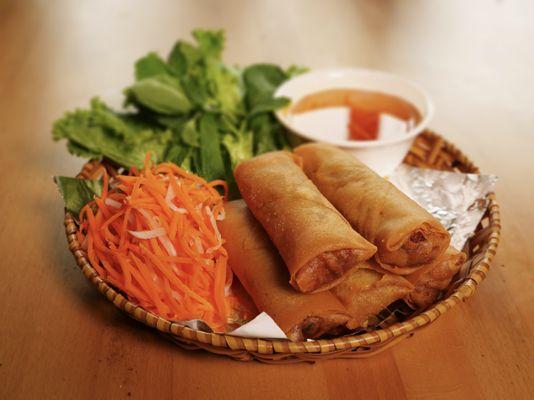 Egg rolls, a crispy classic!