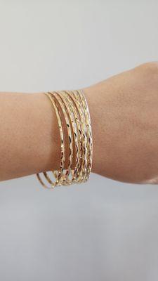 Amazing bangles with just as amazing shimmer and shine