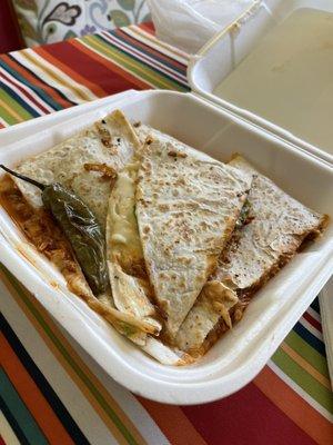 Super quesadilla with shredded chicken