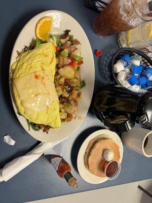 California fresh omelette with country potatoes