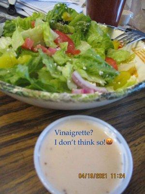 Milton's Pizza: That is NOT vinaigrette.