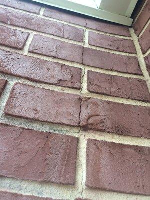 Stucco cracks completely un-repaired