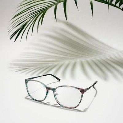 Choose from the latest designer frames!