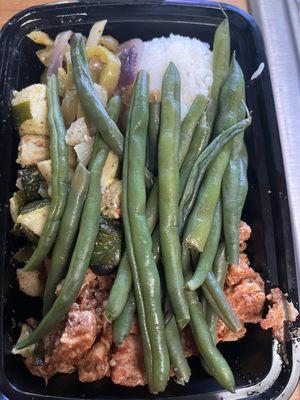 Chicken, rice, black beans, zucchini medley & green beans