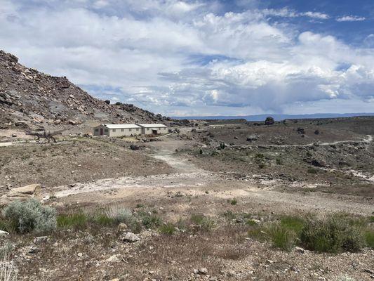 The field houses covering the quarry dig.