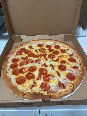 Pepperoni 16" Cheese Pizza