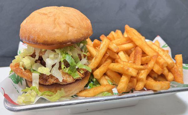 Grilled Chicken Sandwich w/ fries