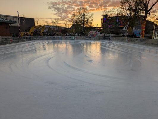 The Rink at Lawrence Plaza, Bentonville