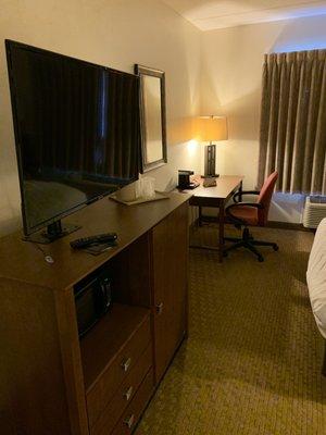 Room comes standard with a desk like most/all hotels. Like the Carpet, the room feels dated. It's certainly no Holiday Inn