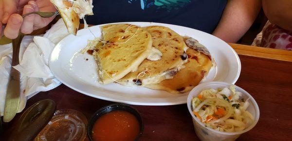 Shrimp and cheese pupusas