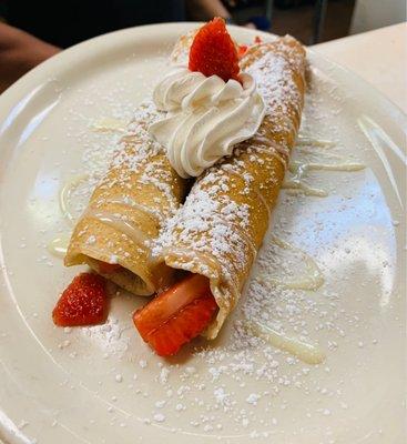 Strawberry Crepes