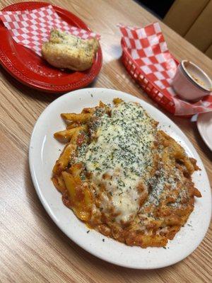 Chicken Pasta Bake (crispy), garlic Cheesy Garlic Bread