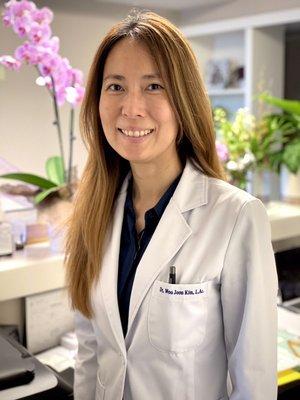 Dr. Woo Joon Kim is a board certified Acupuncturist, L.Ac., DAOM