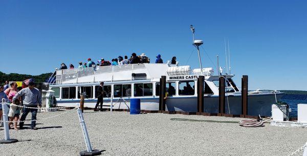 Tour Boat for Pictured Rocks Cruises