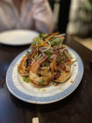 'Goi du du' green papaya salad