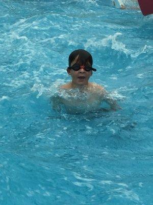 My nephew loves the huge pool and jacuzzi