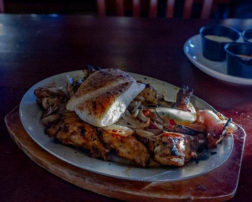 Oven wings with caramelized onions