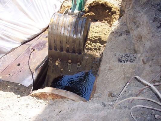 Oil tank previously filled with sand