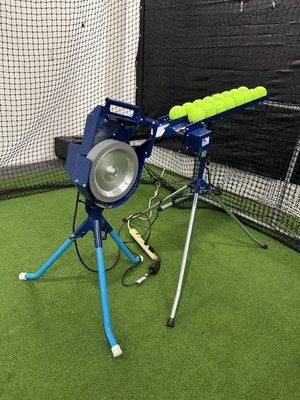 Coming in solo? Come & rent our BATA auto ball feeder for either baseball or softball