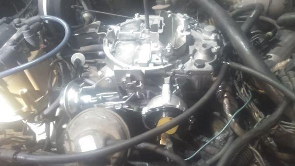 Carborator mounting and adjustment on a 1986 Chevrolet Corvette