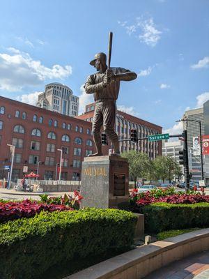 Stan Musial Statue, Saint Louis