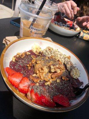 Protein acai bowl