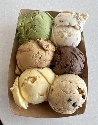 Ice cream flight for $11. Lots of vegan options!