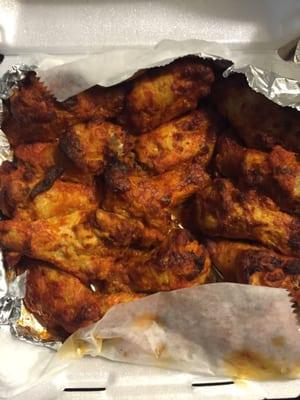 Hot wings.. Huge!