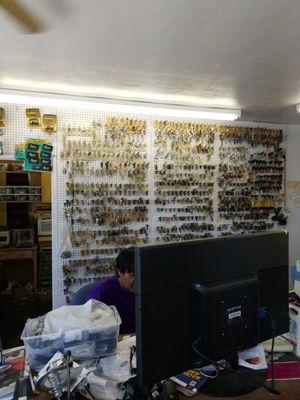 Huge assortment of hard to find keys and remote keyless auto keys.