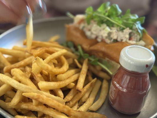 Lobster roll with fries