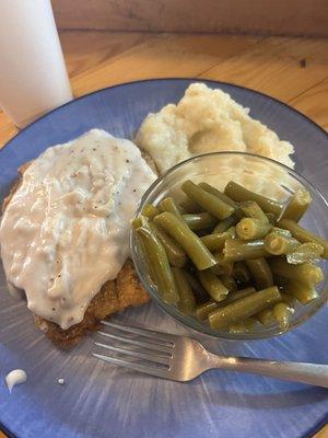 Country Fried Steak, Garlic Mashed potatoes, Green Beans