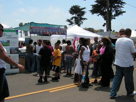 Line for Bigstraw at SeaBee Days '07