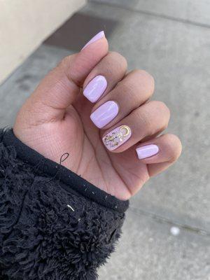 Gel manicure with nail design