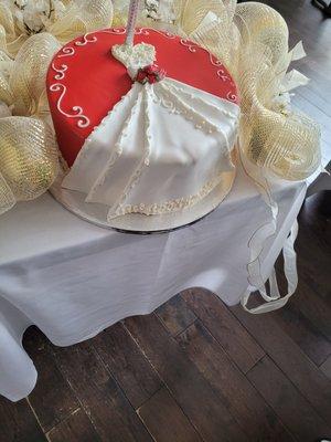 Beautiful bridal shower cake