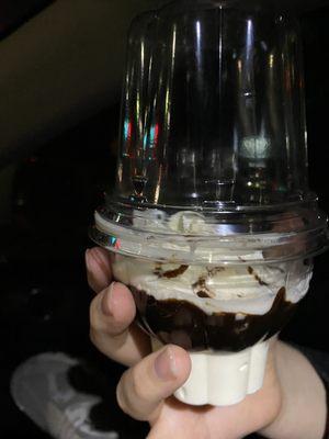 A " medium" sundae.